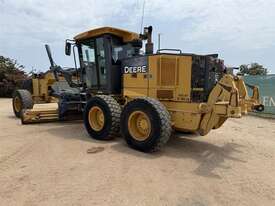 2010 JOHN DEERE 770GP MOTOR GRADER - picture1' - Click to enlarge