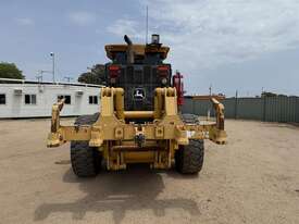 2010 JOHN DEERE 770GP MOTOR GRADER - picture2' - Click to enlarge