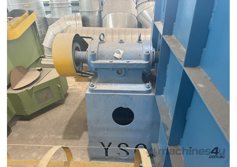 caption Sandblasting Room & 30t Trolley