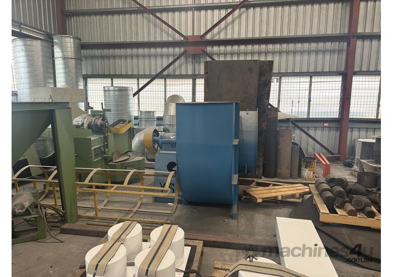 caption Sandblasting Room & 30t Trolley