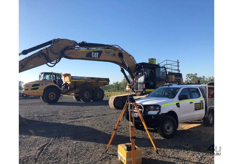 Excavator Xsite PRO 3D Machine Control