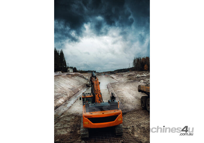 Excavator Xsite PRO 3D Machine Control