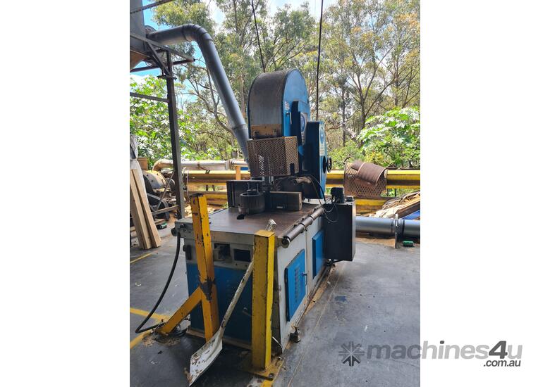 caption Holytek Band Saw