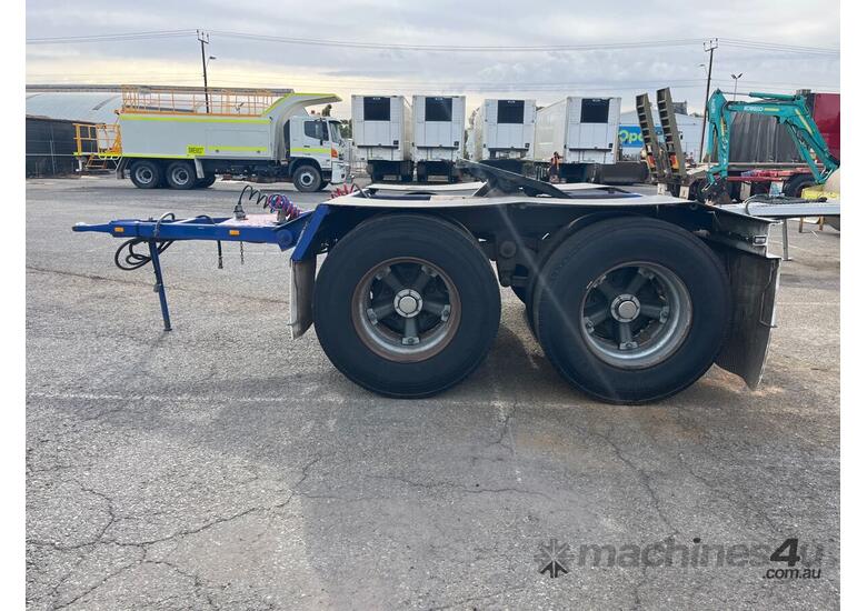 caption 2002 Freightmaster Tandem Axle Dolly