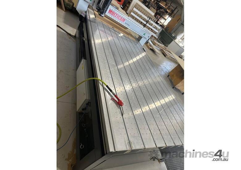 caption 2021 Multicam SR2412vi CNC + 2T Hydraulic Lifter