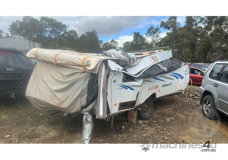 caption Goldstream Goldwing