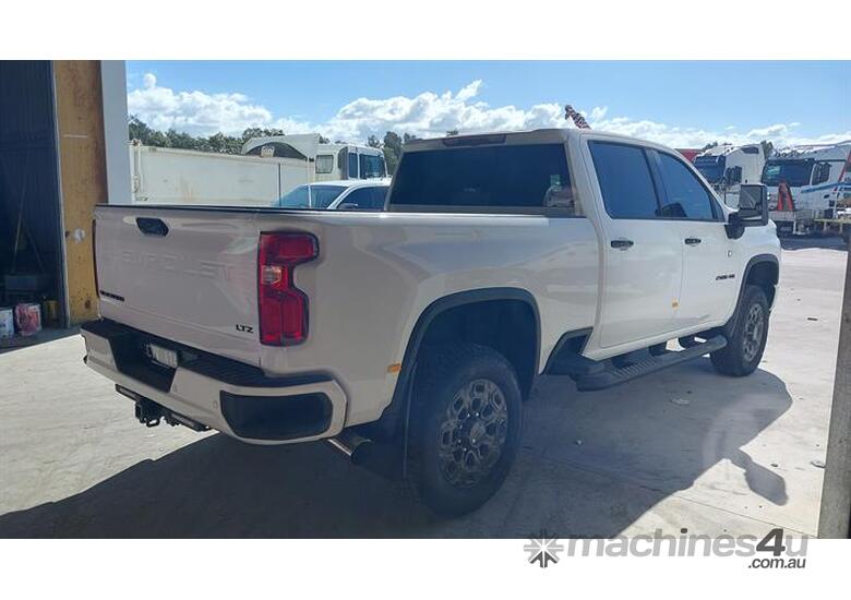 caption Chevrolet Silverado