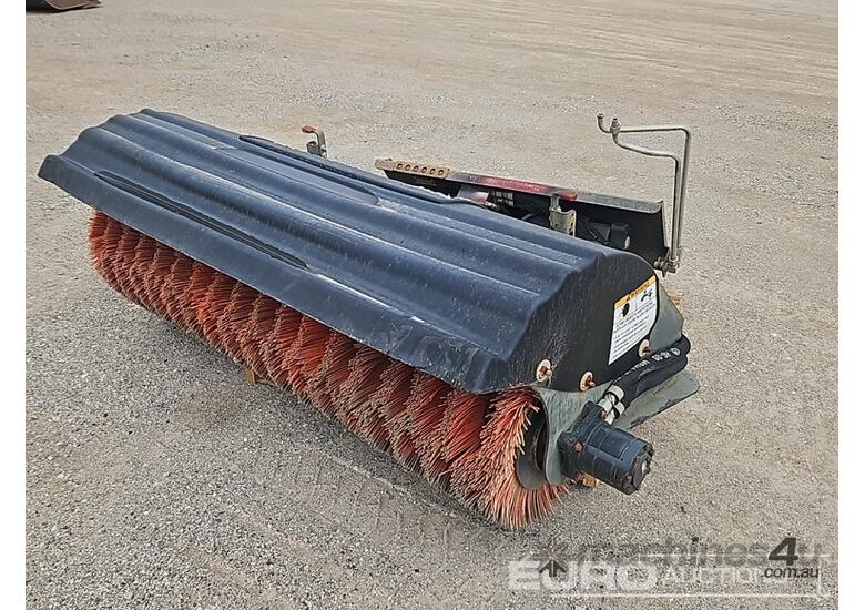 Bobcat Sweeper to suit Skidsteer Loader 