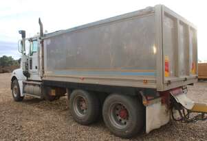 Mack 2010   Cmhr Trident