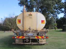 2010 Hino Fm1j - picture2' - Click to enlarge