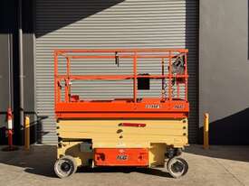 Used JLG3246 Scissor Lift 2018 model 397hrs - picture0' - Click to enlarge