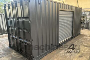 SHIPPING CONTAINER WITH   ROLLER DOOR 20FT