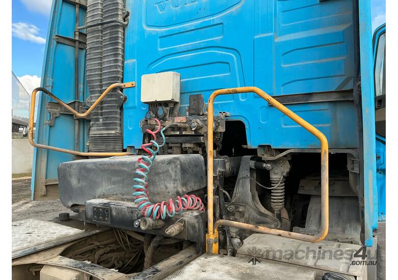 caption 2016 Volvo FH Series 4 6x4 Prime Mover