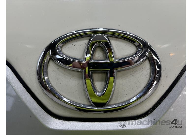 caption 2019 Toyota Hiace Van (Petrol) (Auto)