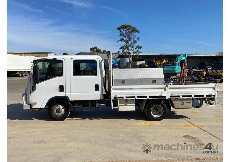 2011 Isuzu NH NLSR B11 Service Truck - Manual Transmission 