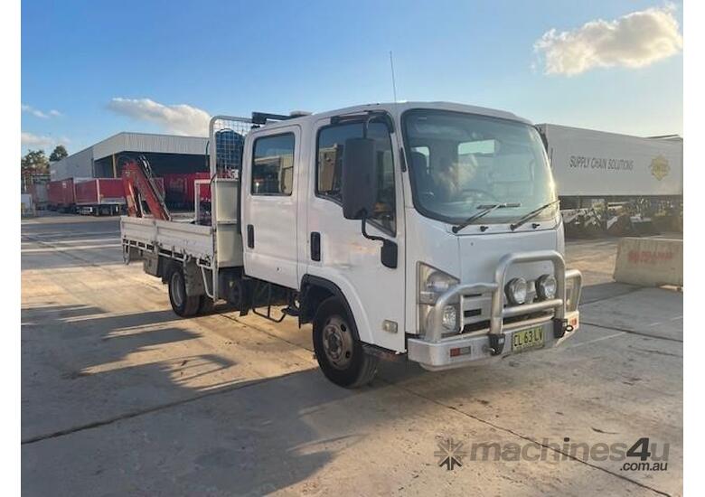 2011 Isuzu NH NLSR B11 Service Truck - Manual Transmission 