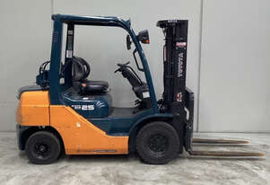 Toyota Forklift 2.5T Container Mast (Unit#:AU416)