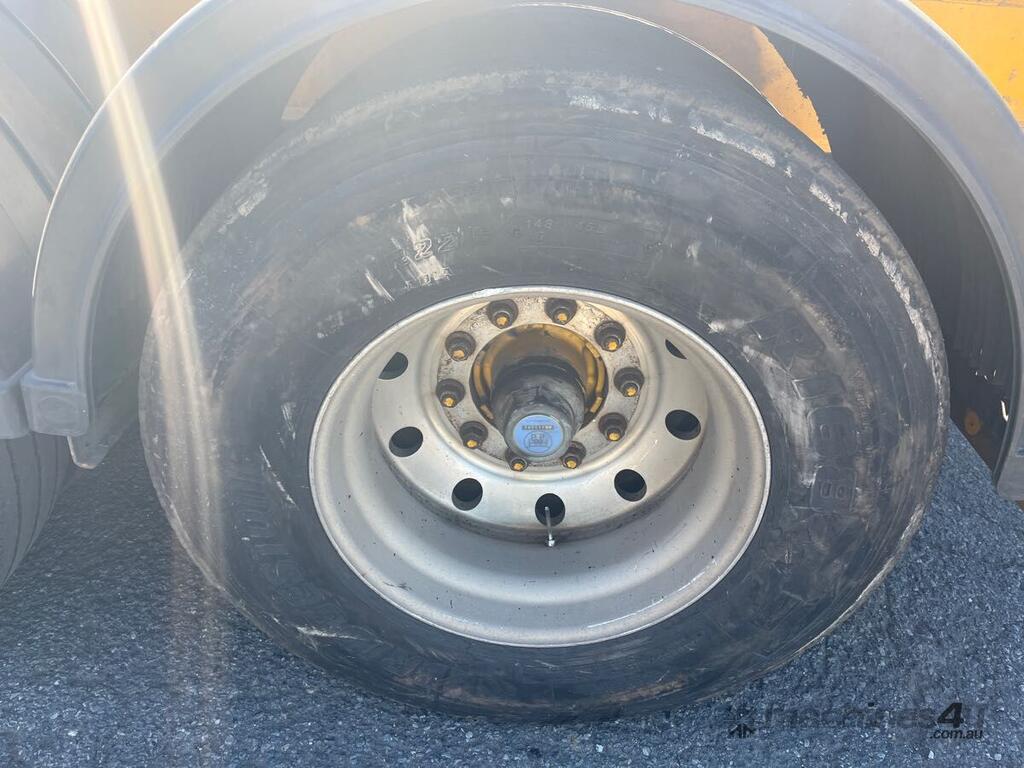 Buy Used 2006 fte 3A TRIAXLE Cab Chassis (1159684)