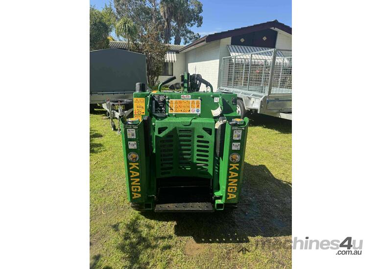 2025 Kanga DW625 Mini-Loader