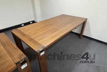 Solid Oak Dining Table (1)