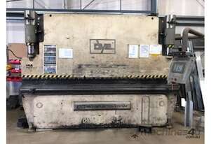 DYE 100 Tonne CNC 4 Axis Press Brake