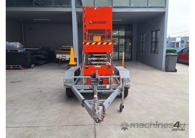 2002 Snorkel S1930 Scissor Lift & Trailer