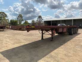 1991 Haulmark Tri Axle Flat Top Trailer - picture0' - Click to enlarge