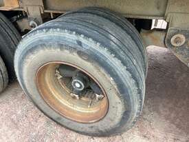 1991 Haulmark Tri Axle Flat Top Trailer - picture0' - Click to enlarge