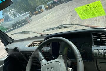 1999 Isuzu FTR 150-260 MWB Table Top