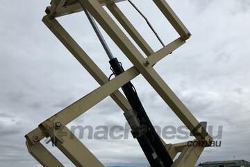 2013 JLG 3246ES Scissor Lift (Electric)