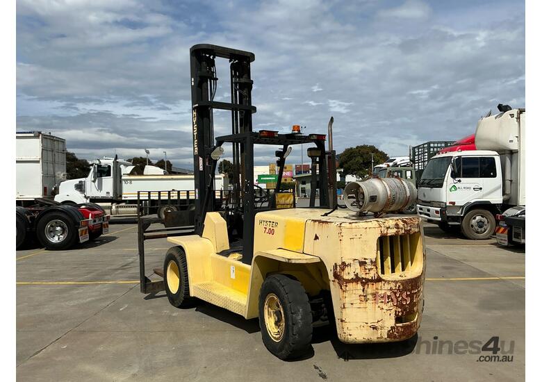 2000 Hyster H7.00XL Counter Balance Forklift