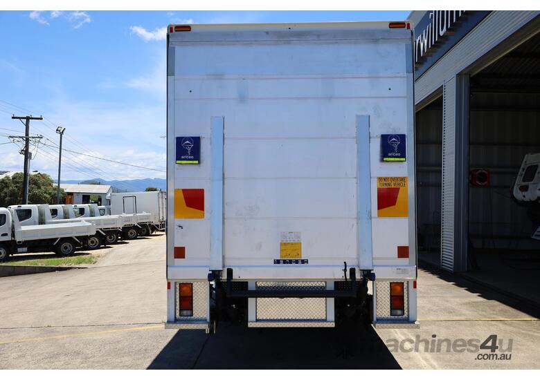 2024 Fuso Fighter 1427