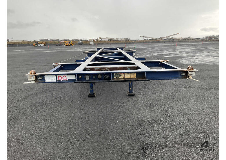 2005 Maxitrans ST4-OD 40' Quad Axle Skel Trailer