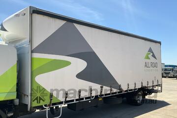 2016 Isuzu FSR 140-260 Curtainsider