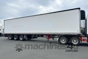 1999 Maxi-Cube Heavy Duty Semi Trailer