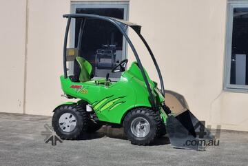 Avant 2014   220 Loader
