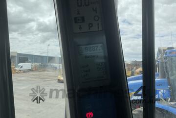 2006 New Holland HDT9060 Tractor