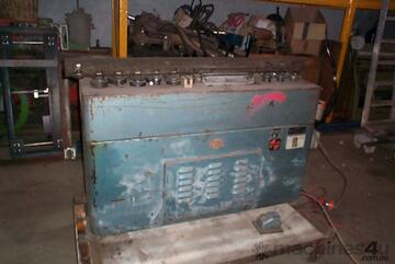 Ras   DUCT SEAMING MACHINE