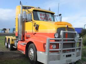 2008 Kenworth T608 Truck - picture2' - Click to enlarge