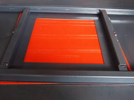 SVM-1212 Vacuum Forming Machine - picture2' - Click to enlarge