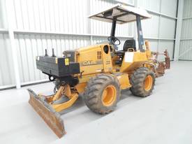 1995 Case 560 Trencher  - picture1' - Click to enlarge
