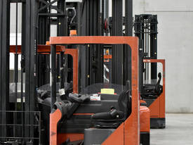 2004 TOYOTA RRB2 Reach Truck - picture0' - Click to enlarge