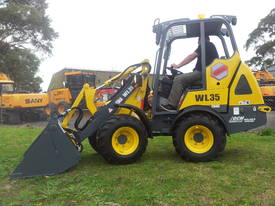 Forway WL35 Mini Loader - picture0' - Click to enlarge