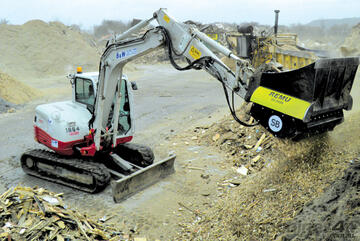 REMU XO2150 LOADER CROSSOVER SCREENING BUCKET (3T)