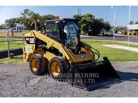 CATERPILLAR 246DLRC Skid Steer Loaders - picture0' - Click to enlarge
