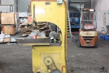 WOLFENDEN 3HP 3 phase heavy duty metal bandsaw