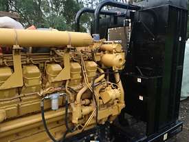 2 x USED CATERPILLAR 2000F - 1825 kVA DIESEL GENERATOR - picture2' - Click to enlarge