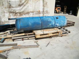 compressor tank - picture0' - Click to enlarge