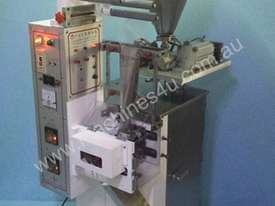 Sachet machine - Used - picture0' - Click to enlarge
