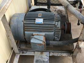 3 phase induction motor  - picture0' - Click to enlarge
